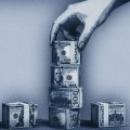 La mort du pétrodollar : Nouriel Roubini décrit le passage aux ‘technodollars’ soutenus par l'IA