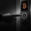 Le Bitcoin va-t-il franchir les 100 000 dollars ? Une bougie décidera cette semaine